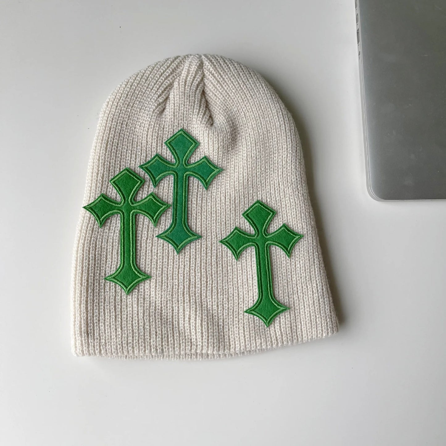 Y2K Cross Beanie beige