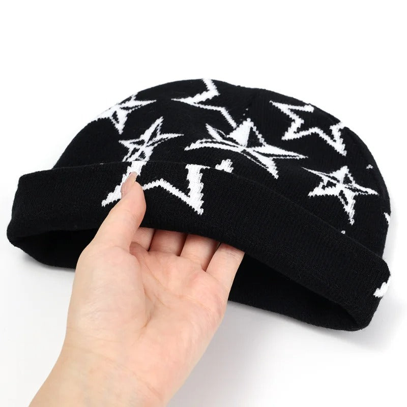 Y2K Star Beanie black